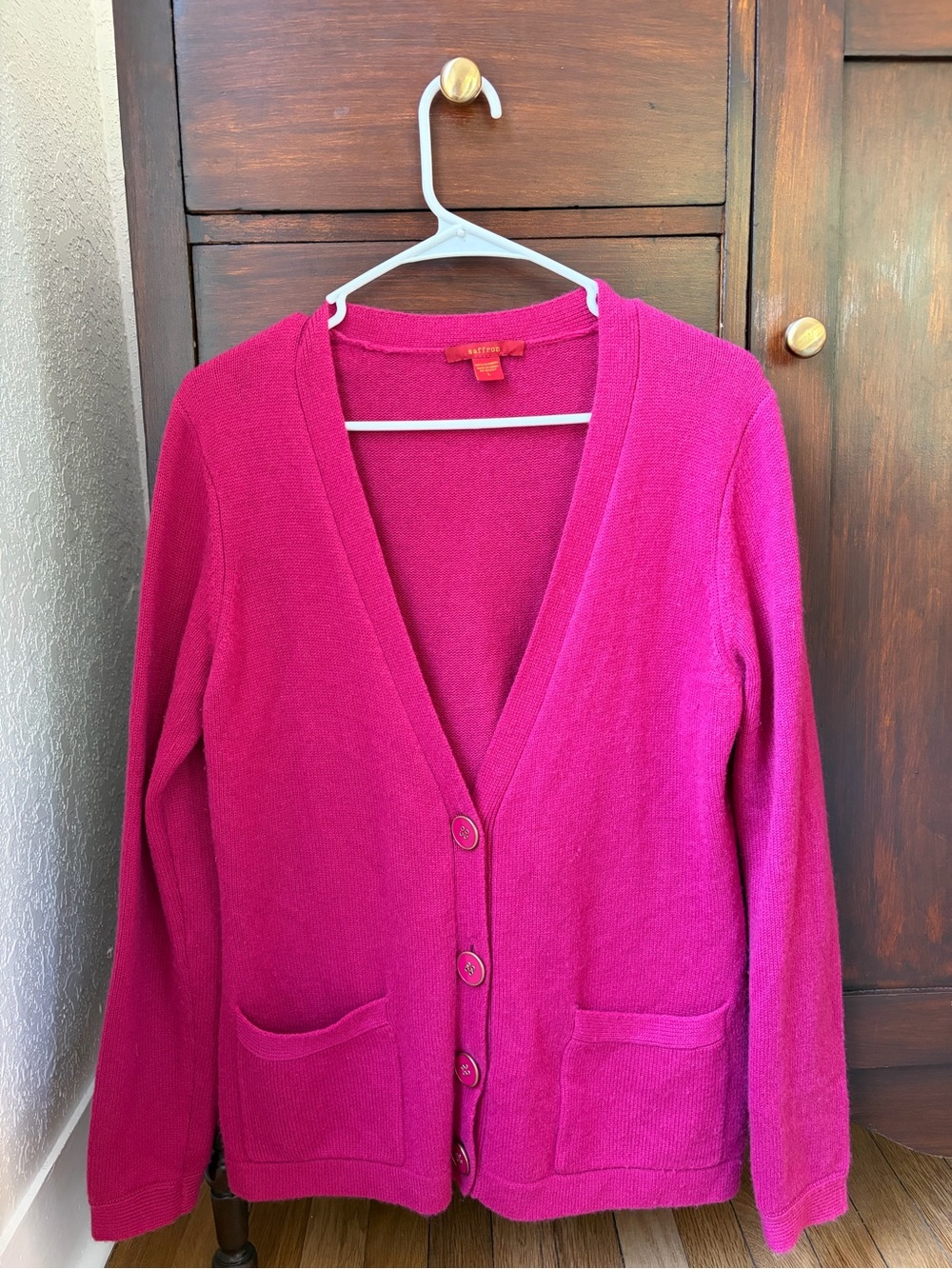 Saffron Women's pink Fuchsia 100% Cashmere Cardigan size Large